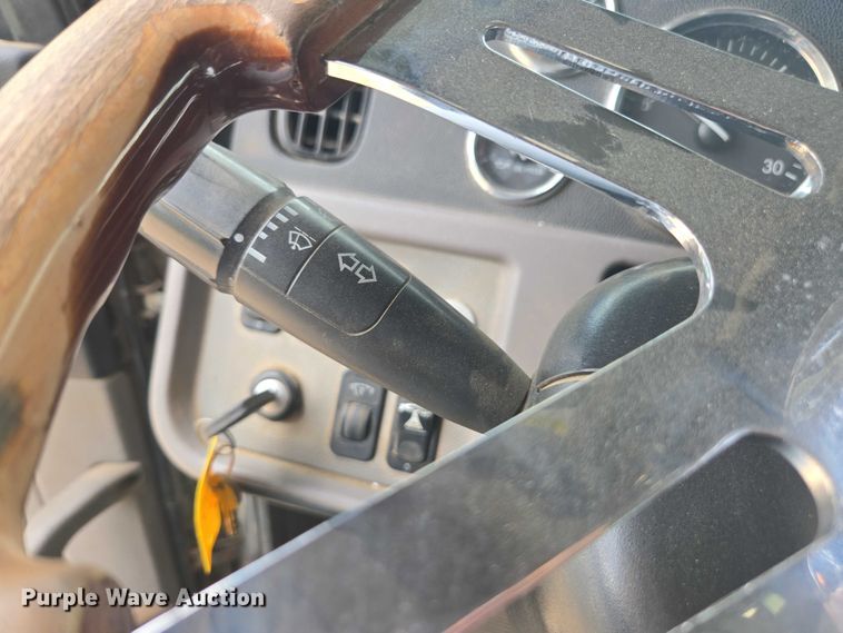 image for item DU7930 2012 Peterbilt 367 dump truck