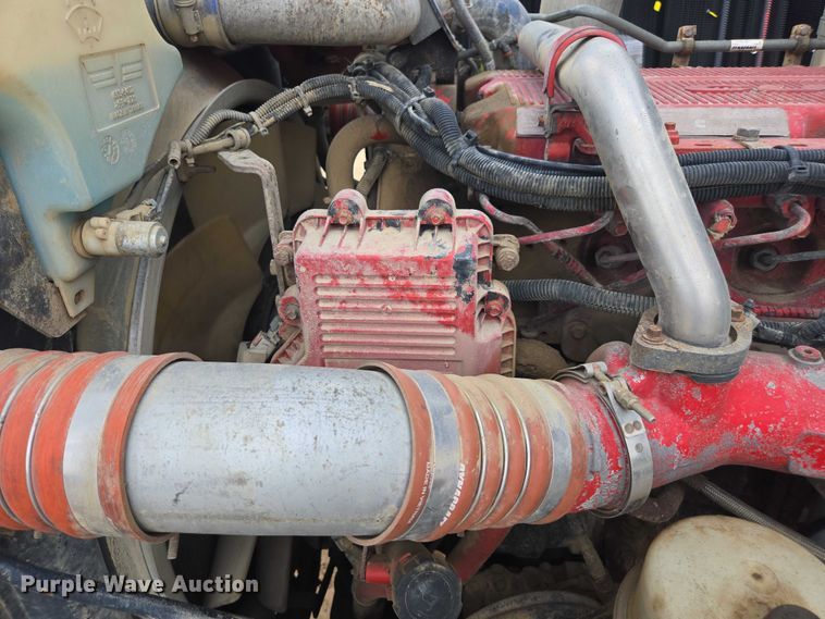 image for item DU7930 2012 Peterbilt 367 dump truck