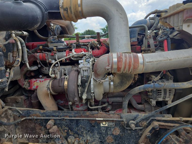 image for item DU7930 2012 Peterbilt 367 dump truck