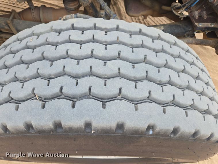 image for item DU7930 2012 Peterbilt 367 dump truck