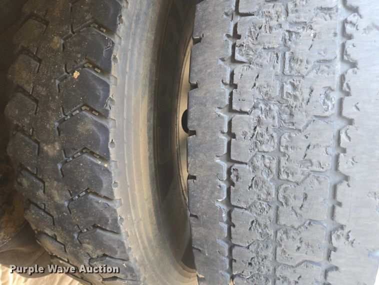 image for item DU7930 2012 Peterbilt 367 dump truck