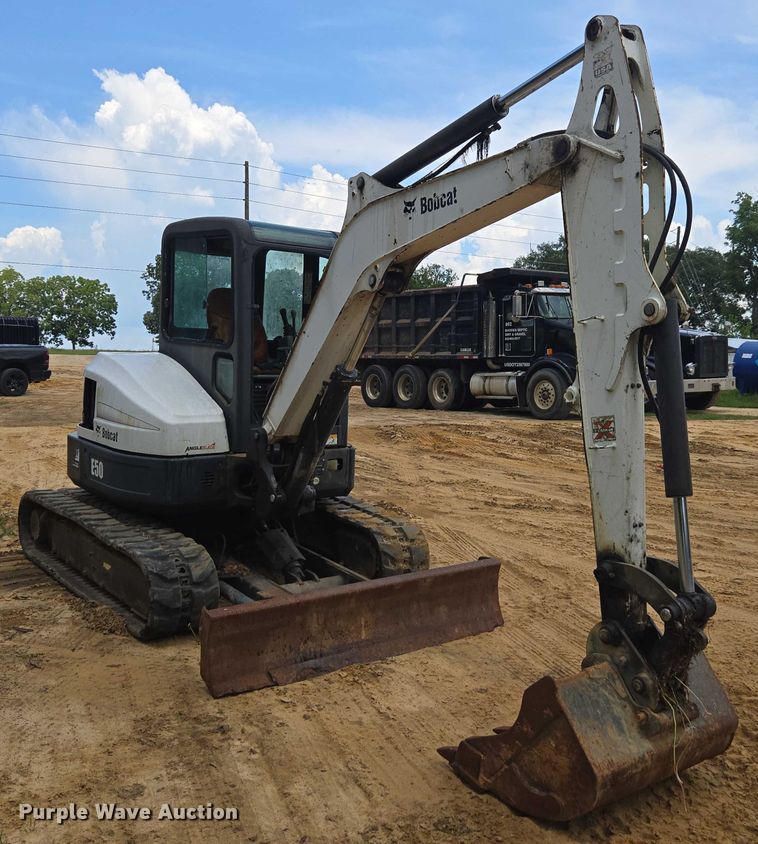 EXCAVADORA 2011 BOBCAT E50M