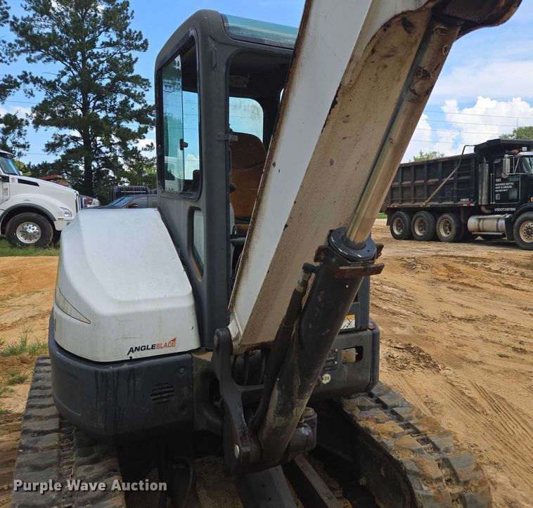 image for item DU7932 2011 Bobcat E50M mini excavator