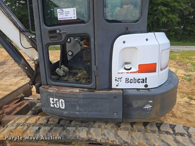 image for item DU7932 2011 Bobcat E50M mini excavator