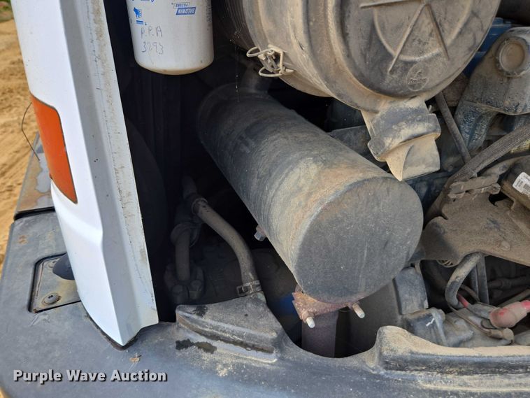 image for item DU7932 2011 Bobcat E50M mini excavator