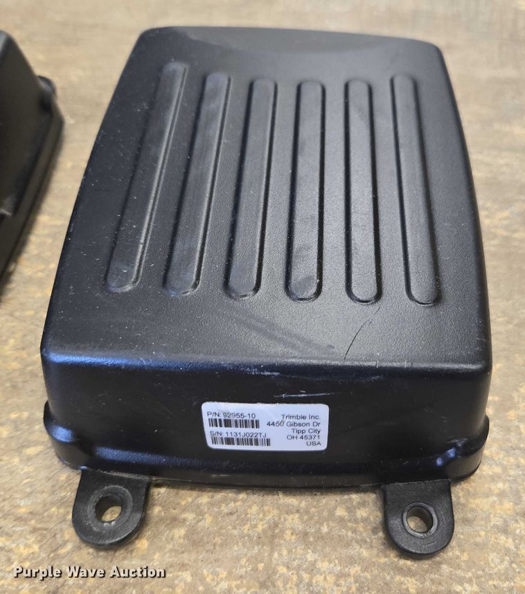 image for item DU7934 Trimble GPS  