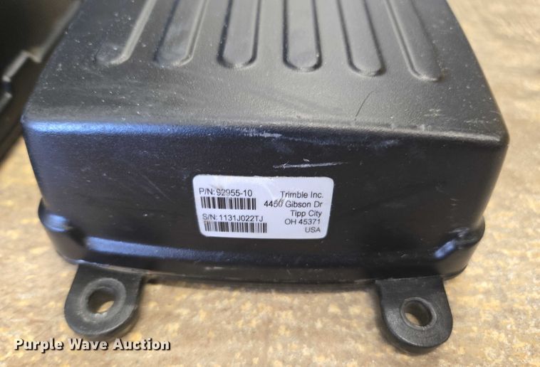 image for item DU7934 Trimble GPS  