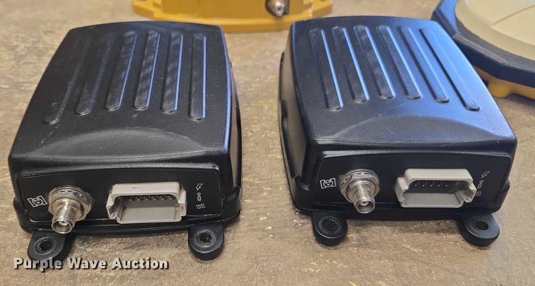 image for item DU7934 Trimble GPS  