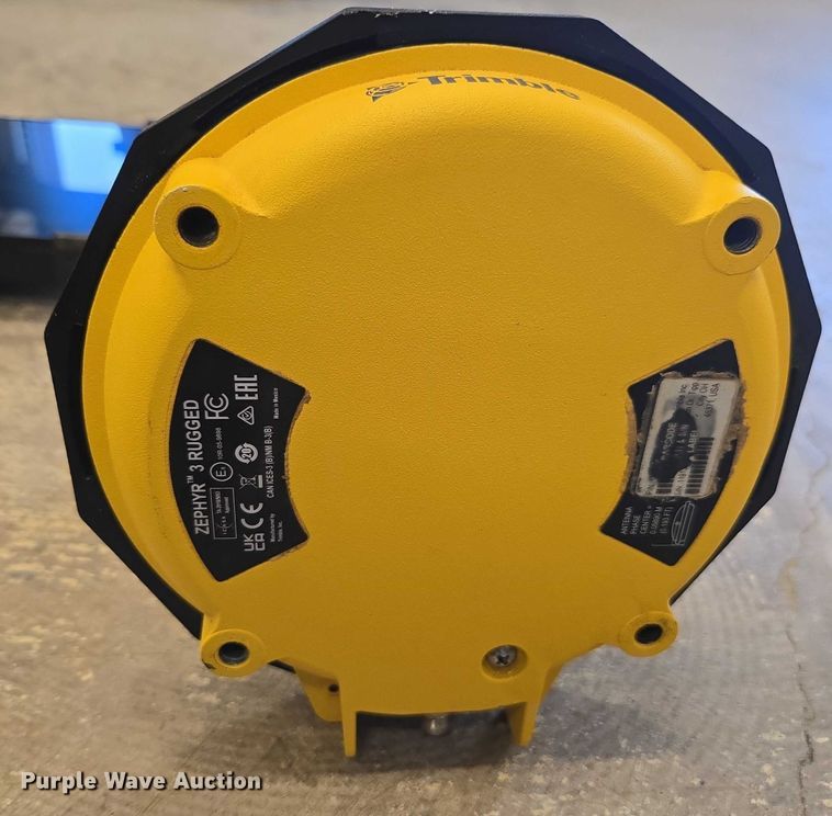 image for item DU7934 Trimble GPS  