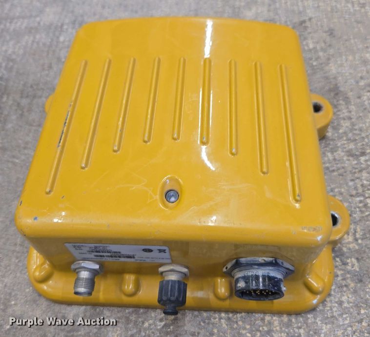 image for item DU7935 Trimble GPS  