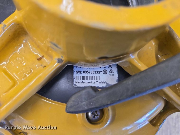 image for item DU7935 Trimble GPS  