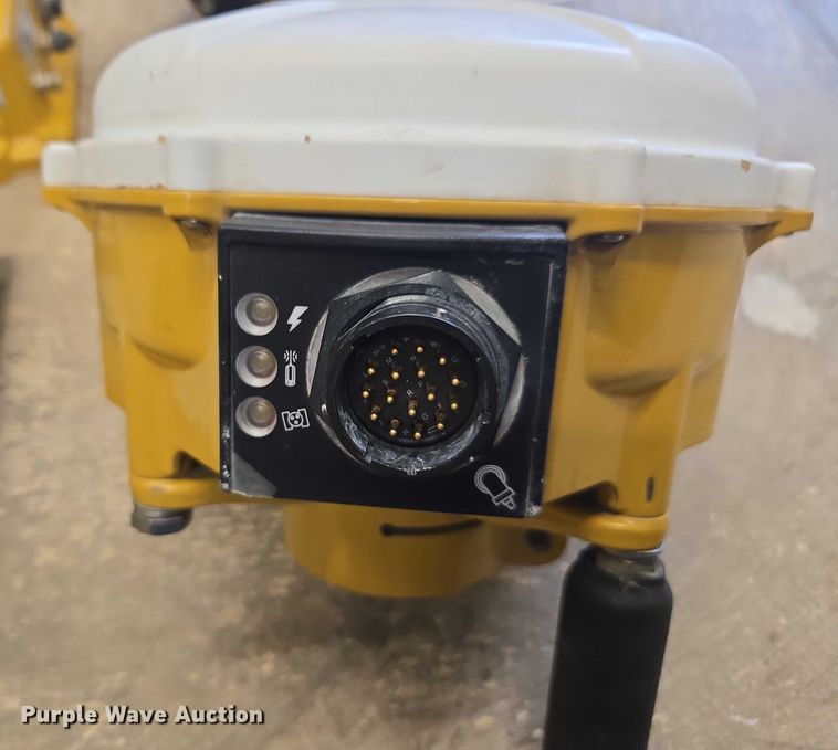 image for item DU7935 Trimble GPS  