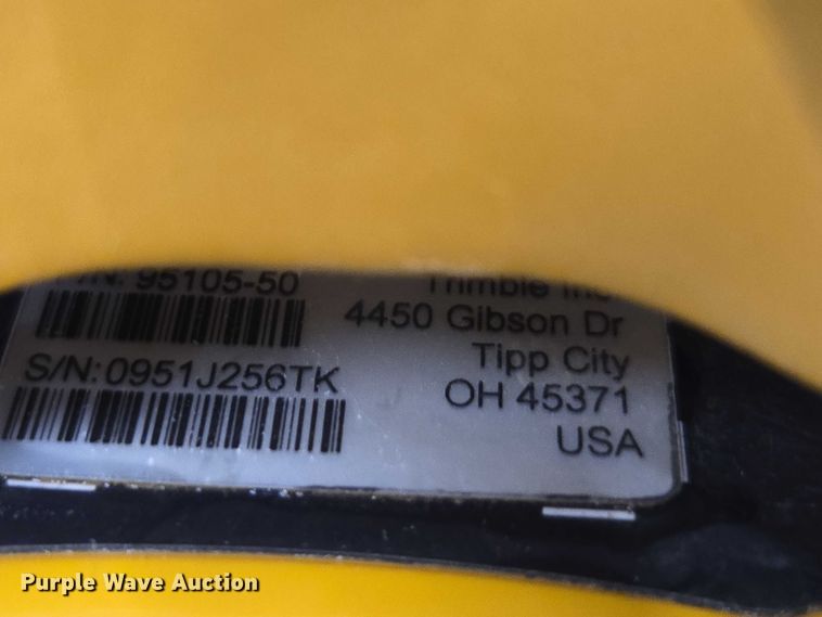 image for item DU7936 Trimble GPS