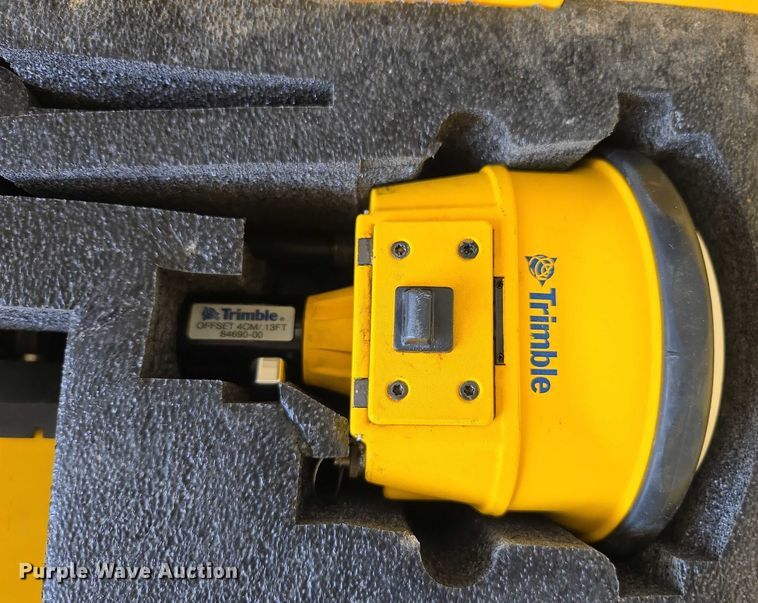 image for item DU7938 Trimble survey kit 