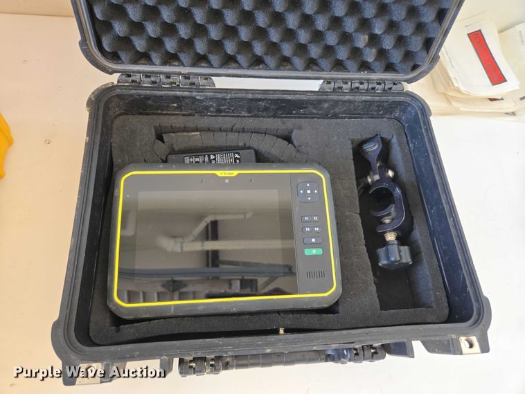 image for item DU7939 Trimble survey kit