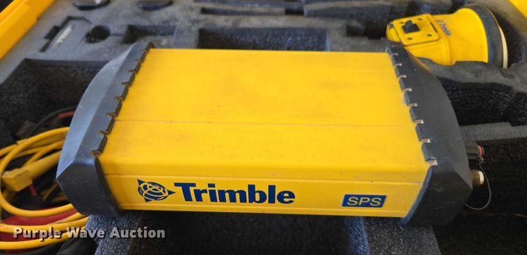 image for item DU7939 Trimble survey kit