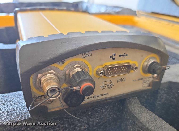 image for item DU7939 Trimble survey kit