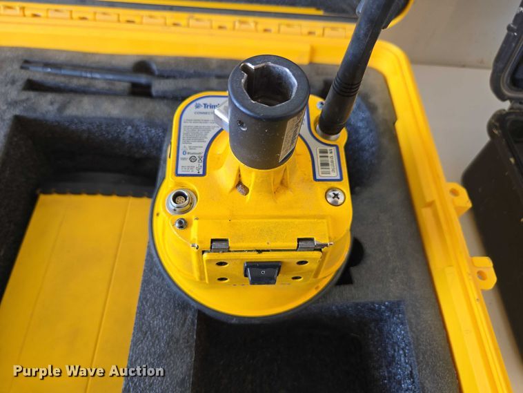 image for item DU7939 Trimble survey kit