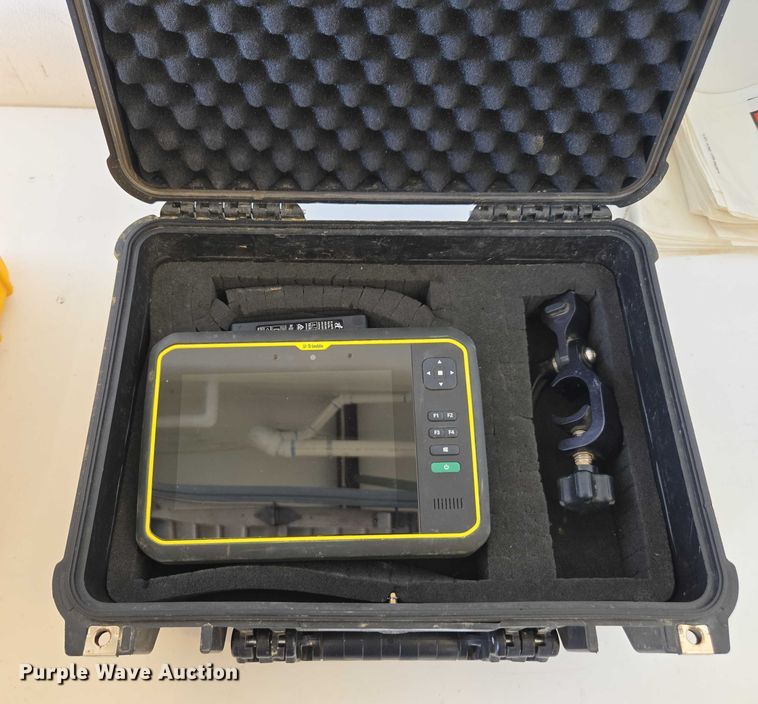 image for item DU7939 Trimble survey kit