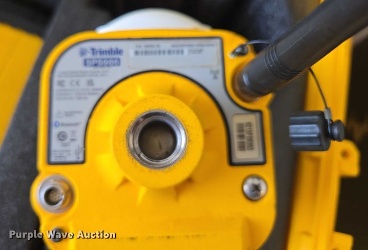 image for item DU7940 Trimble survey kit