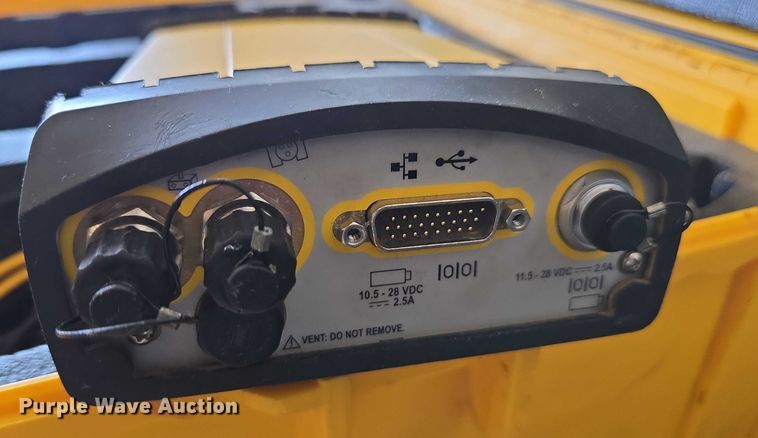 image for item DU7940 Trimble survey kit