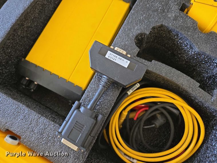image for item DU7940 Trimble survey kit