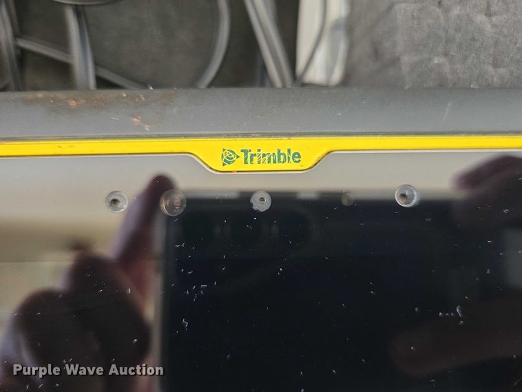 image for item DU7940 Trimble survey kit