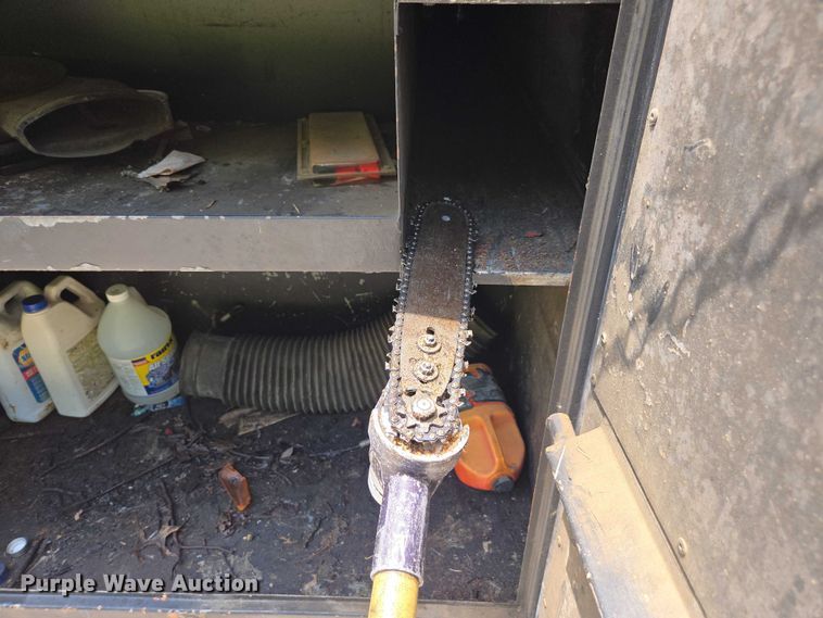 image for item DU7942 1997 GMC C7500 forestry bucket truck