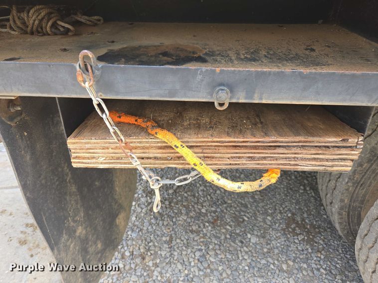 image for item DU7942 1997 GMC C7500 forestry bucket truck