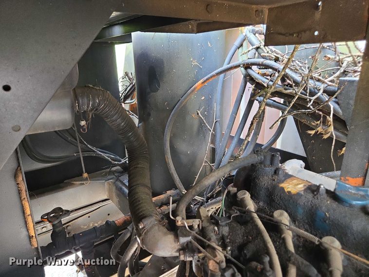 image for item DU7942 1997 GMC C7500 forestry bucket truck