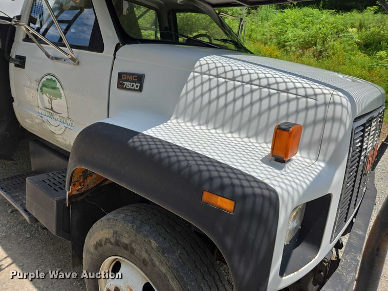 image for item DU7942 1997 GMC C7500 forestry bucket truck