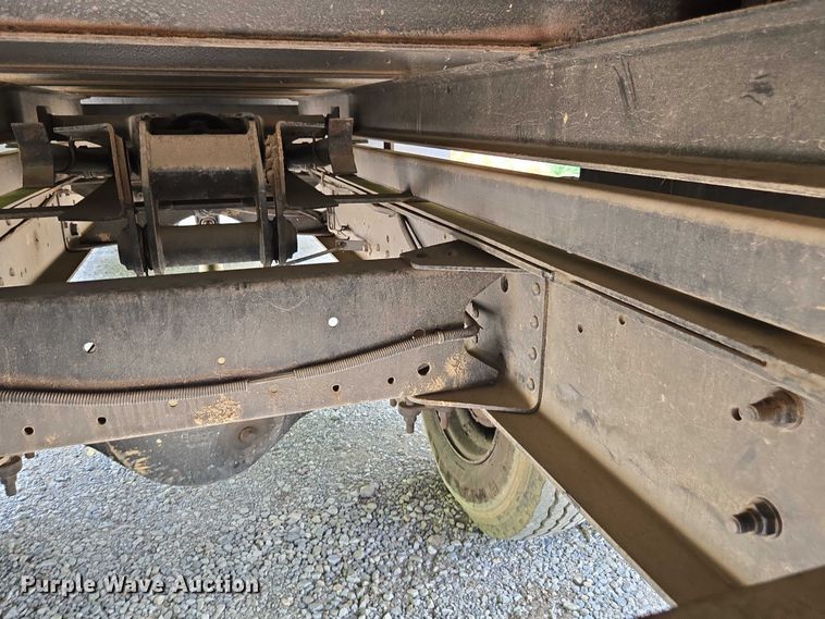 image for item DU7942 1997 GMC C7500 forestry bucket truck