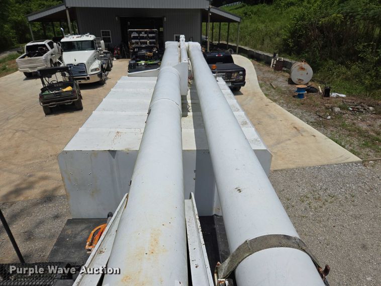 image for item DU7942 1997 GMC C7500 forestry bucket truck