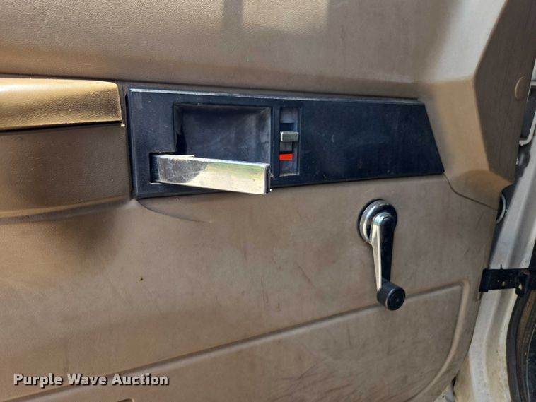 image for item DU7942 1997 GMC C7500 forestry bucket truck