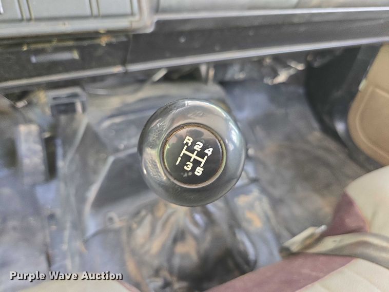 image for item DU7942 1997 GMC C7500 forestry bucket truck