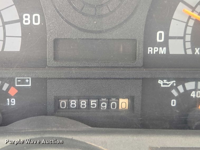 image for item DU7942 1997 GMC C7500 forestry bucket truck