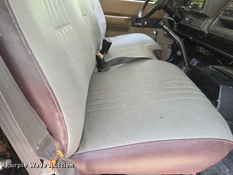 image for item DU7942 1997 GMC C7500 forestry bucket truck