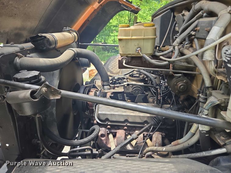 image for item DU7942 1997 GMC C7500 forestry bucket truck