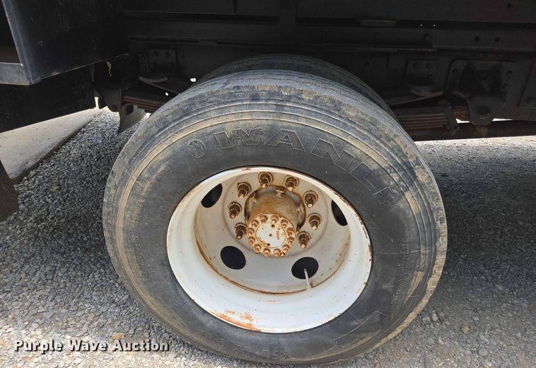 image for item DU7942 1997 GMC C7500 forestry bucket truck