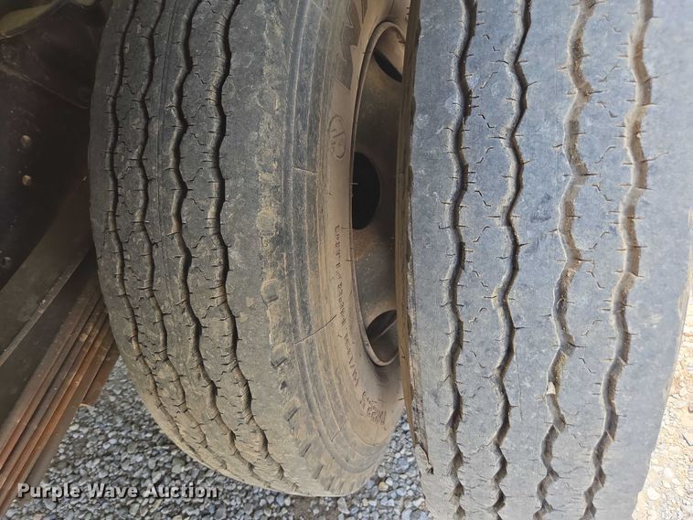 image for item DU7942 1997 GMC C7500 forestry bucket truck