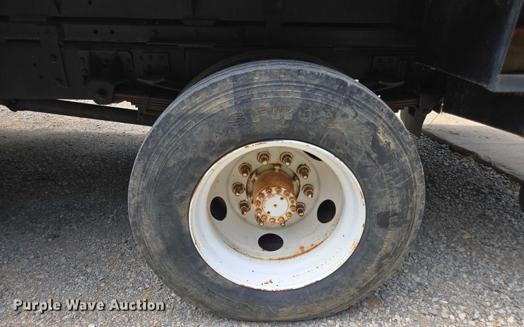 image for item DU7942 1997 GMC C7500 forestry bucket truck