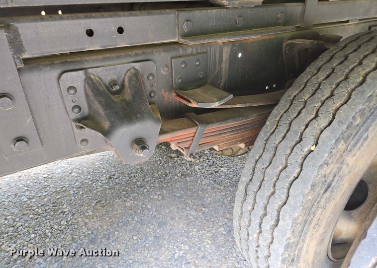 image for item DU7942 1997 GMC C7500 forestry bucket truck