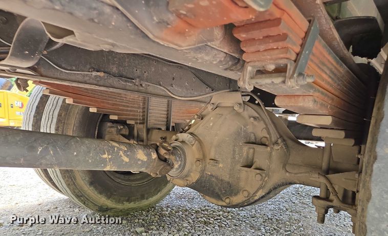 image for item DU7942 1997 GMC C7500 forestry bucket truck