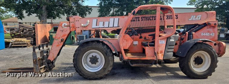 image for item DU7946 2004 Lull 644E-42 telehandler