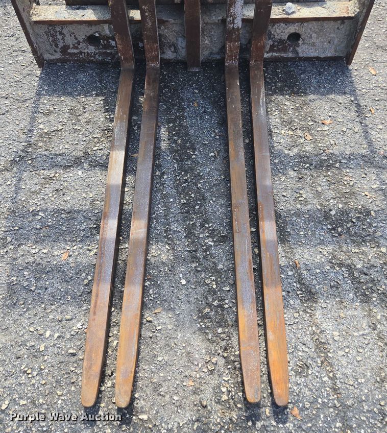 image for item DU7946 2004 Lull 644E-42 telehandler