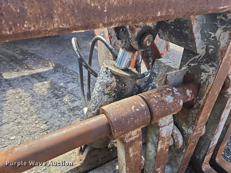 image for item DU7946 2004 Lull 644E-42 telehandler