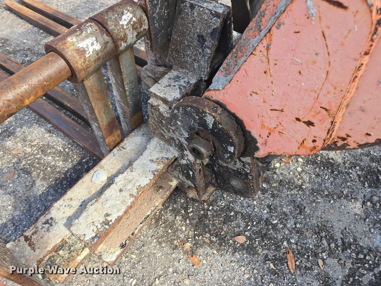 image for item DU7946 2004 Lull 644E-42 telehandler