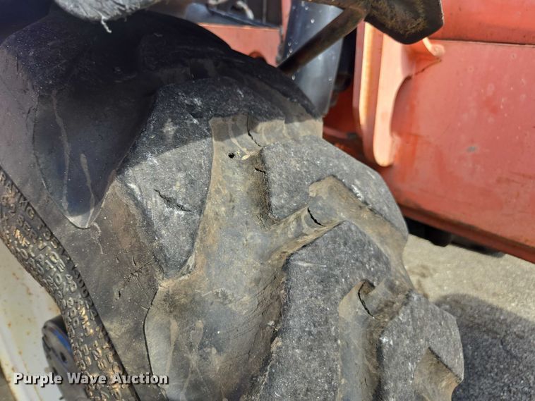 image for item DU7946 2004 Lull 644E-42 telehandler