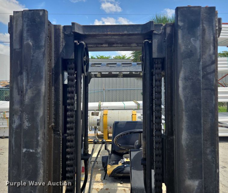 image for item DU7947 1986 Yale GC080LCJSBE085 forklift