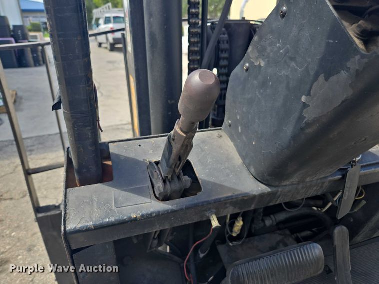 image for item DU7947 1986 Yale GC080LCJSBE085 forklift